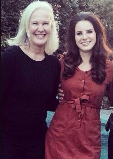 Patricia Ann Hill with her daughter Lana Del Rey